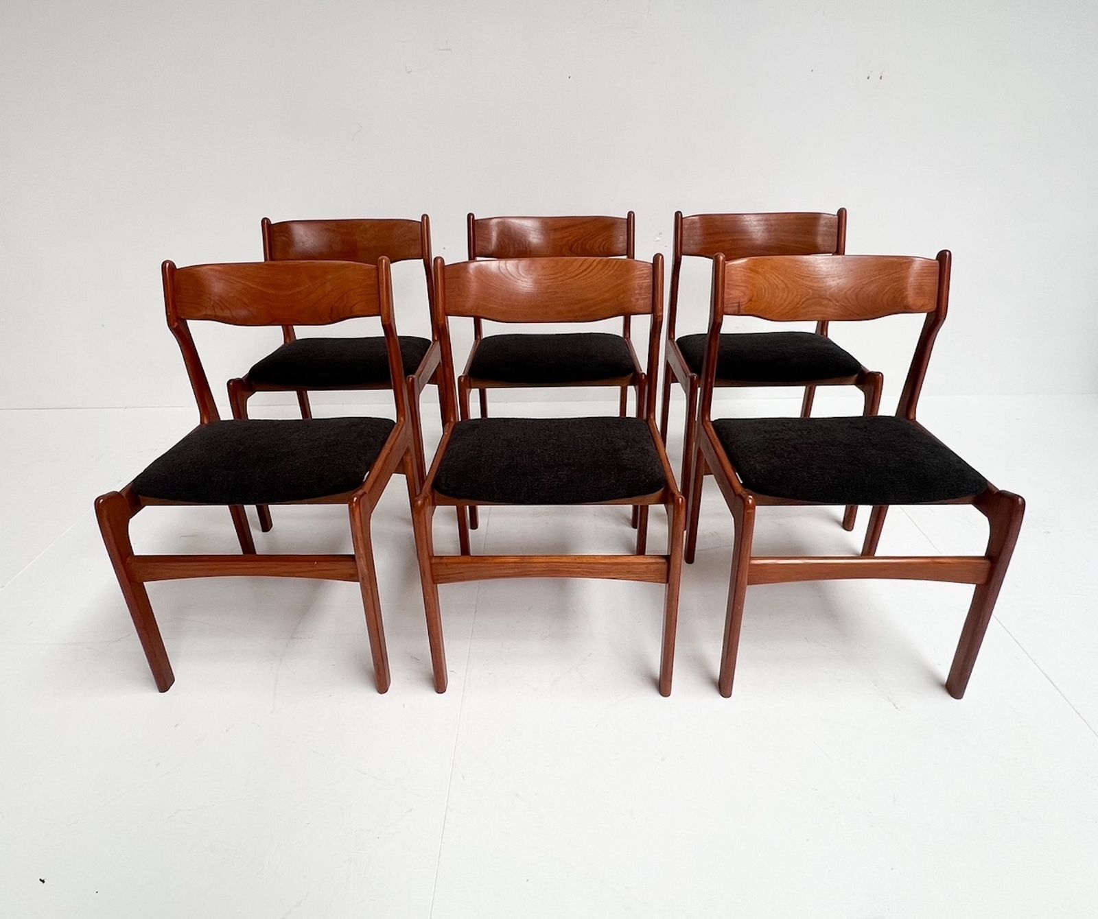 Re Upholstered Set Of 6 Design Chairs By Burchardt Nielsen, 1960s photo 1675.0