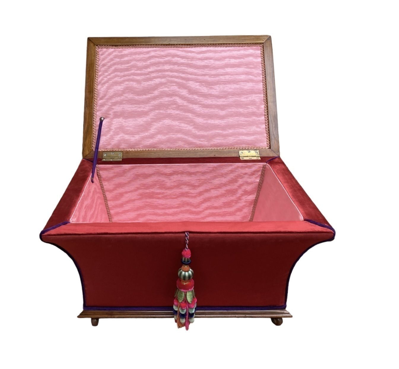 Large Victorian Concave Ottoman  In Walnut Fully Restored Ands Upholstered In Italian Made Velvet With A Tassel photo buy