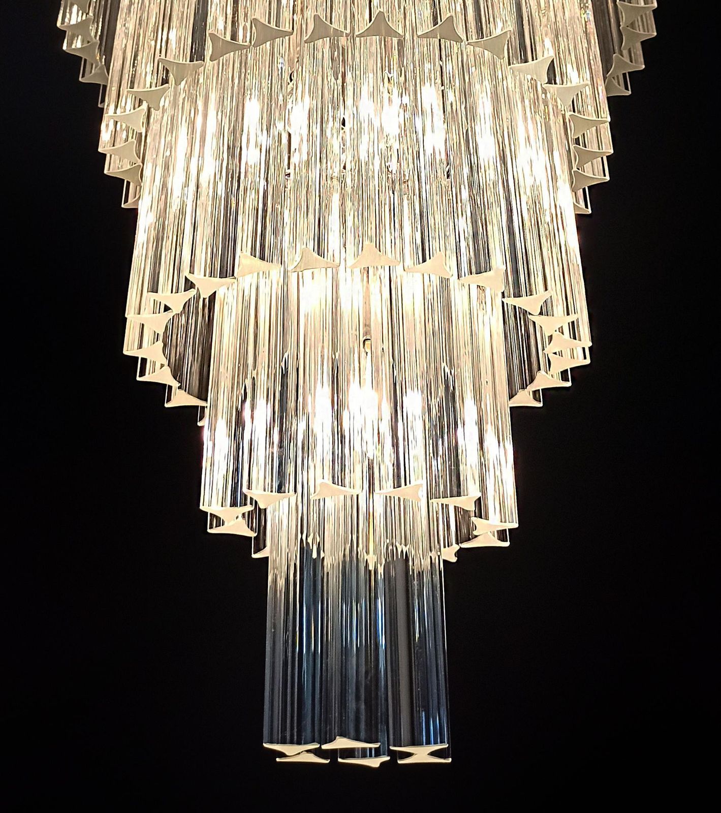 photo buy Beautiful Murano Glass Chandeliers   111 Transparent Triedri