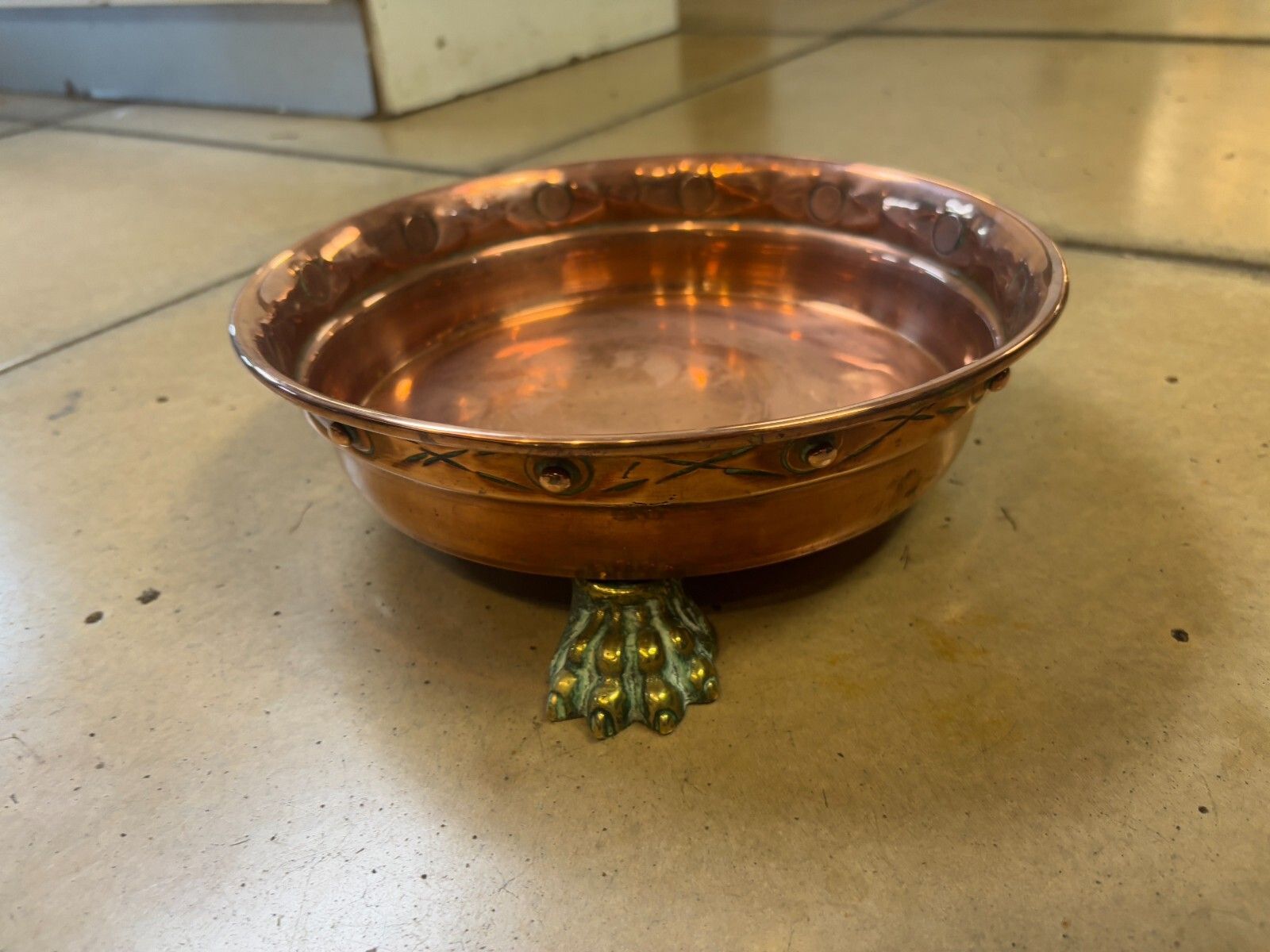 Antique Arts & Crafts Copper Planter Stand With Brass Claw Feet photo furniture