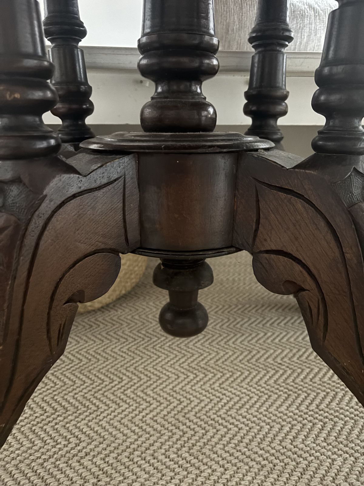 Victorian Loo Table photo 350.0