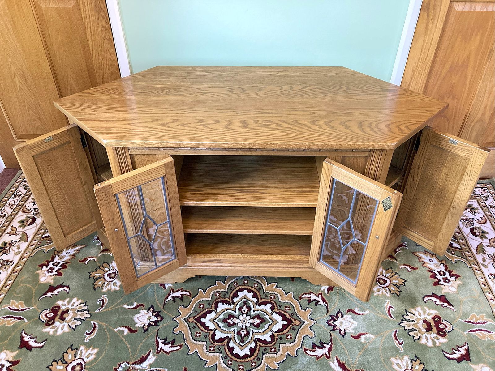 Old Charm Large Tv Cabinet / Stand In Vintage Colour – Model No.2633. photo 565.0