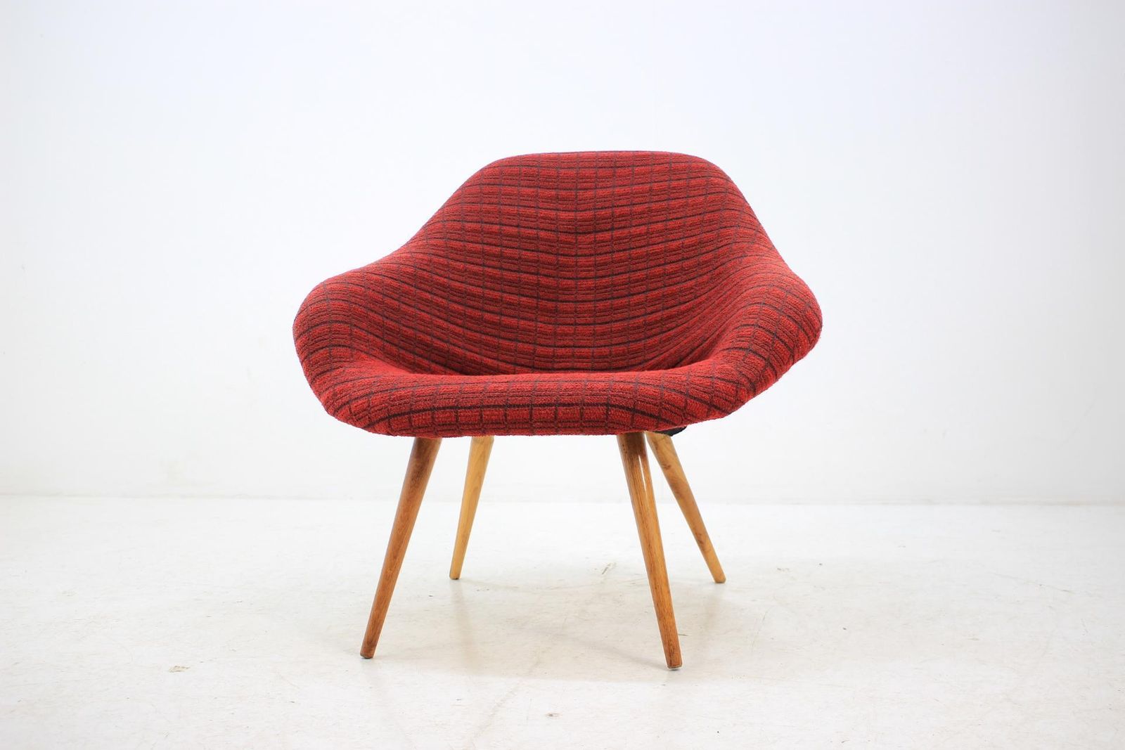 Set Van Drie Fiberglass Fauteuils Van František Jirák, Jaren 1970 photo furniture