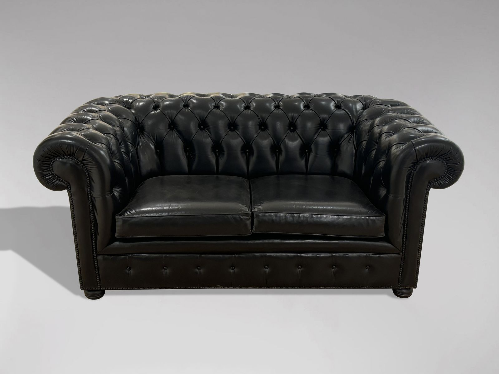 Black Leather 2 Seater Chesterfield Sofa photo for sale