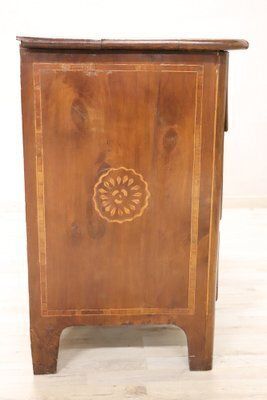 Antique Chest Of Drawers In Walnut, 18th Century photo vinterior