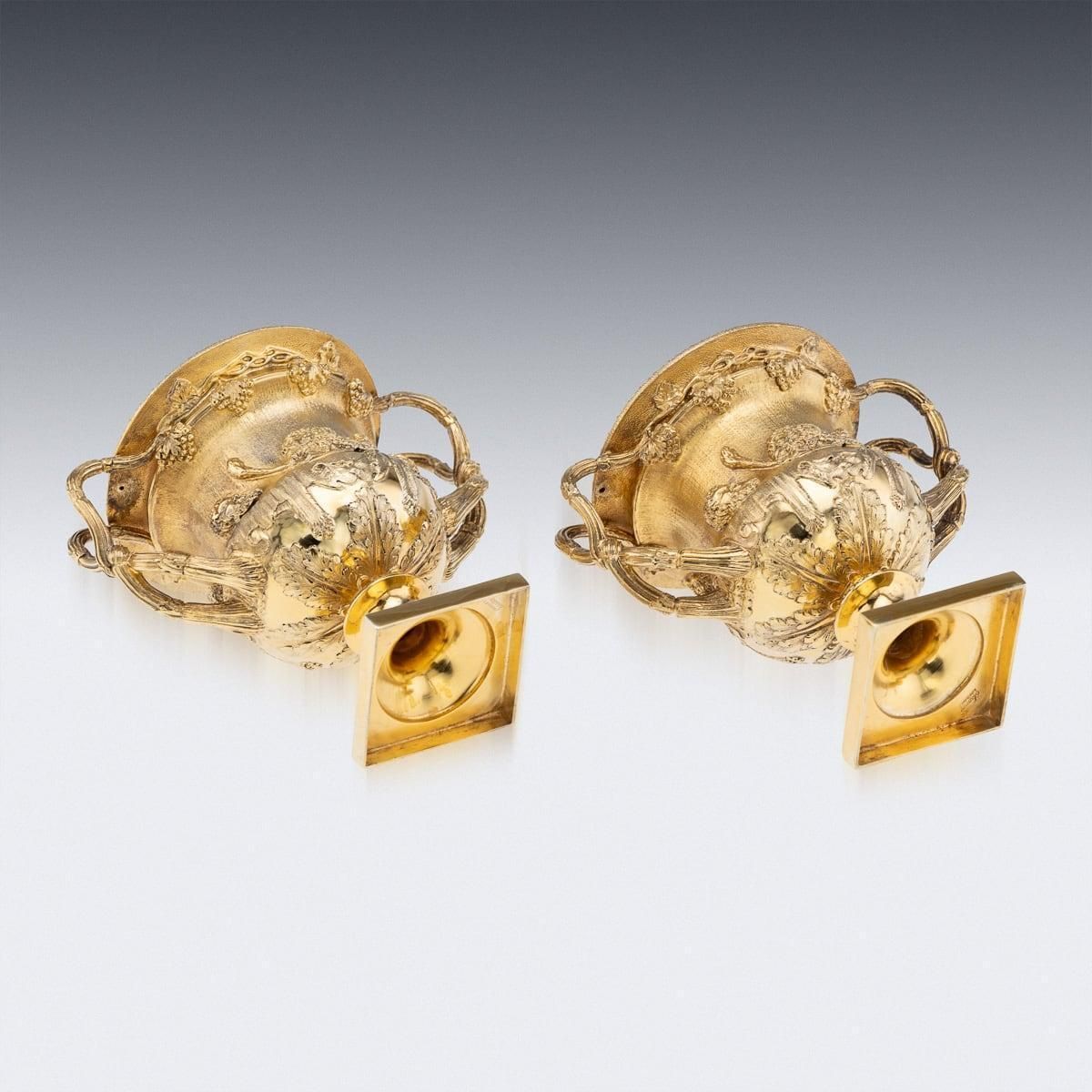 20th Century British Pair Of Solid Silver Gilt Warwick Vases, Asprey C.1914 photo buy