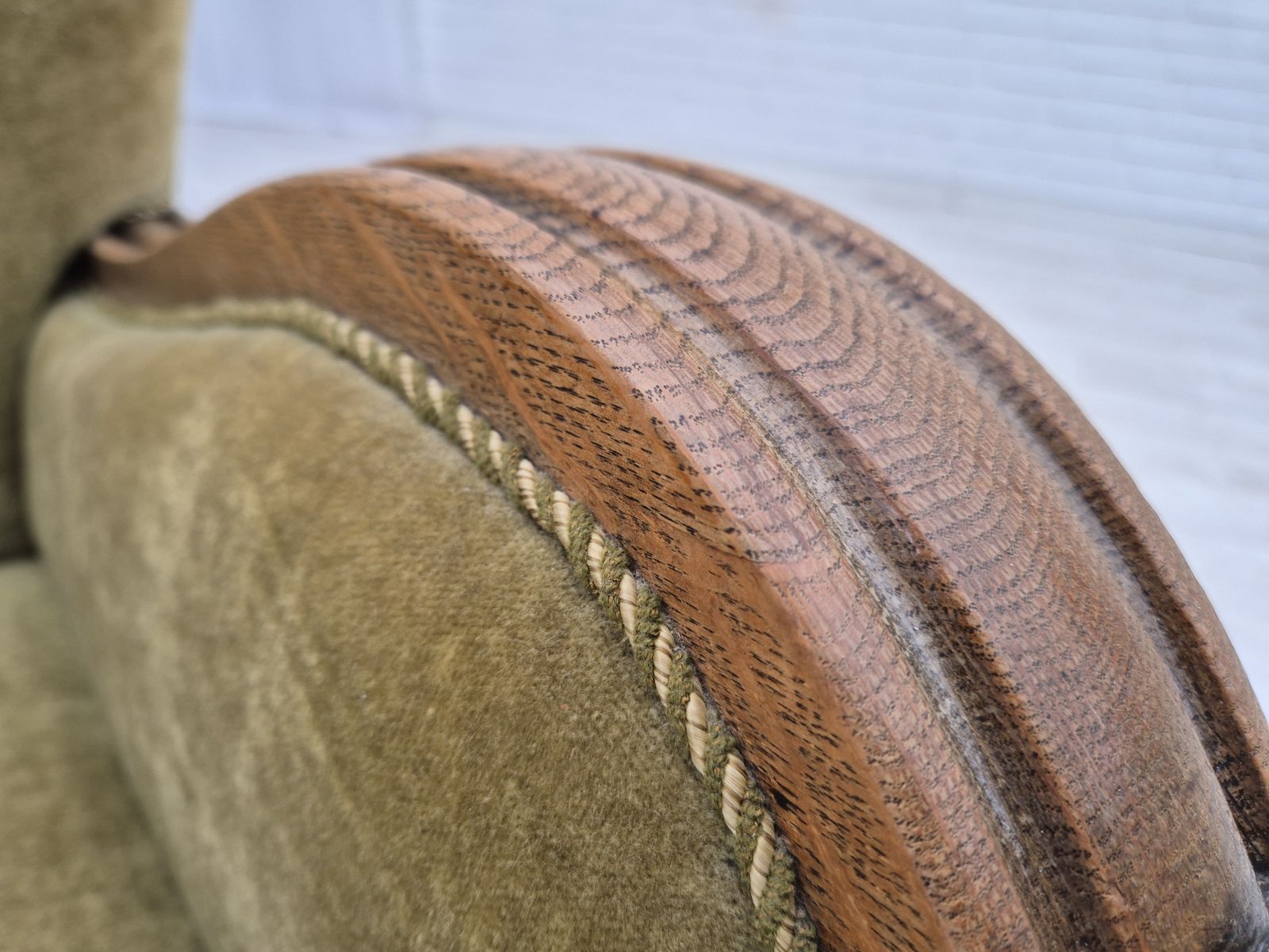 photo vinterior Jaren 1960, Deense Relax Fauteuil, Groen Meubelvelours, Eikenhout.