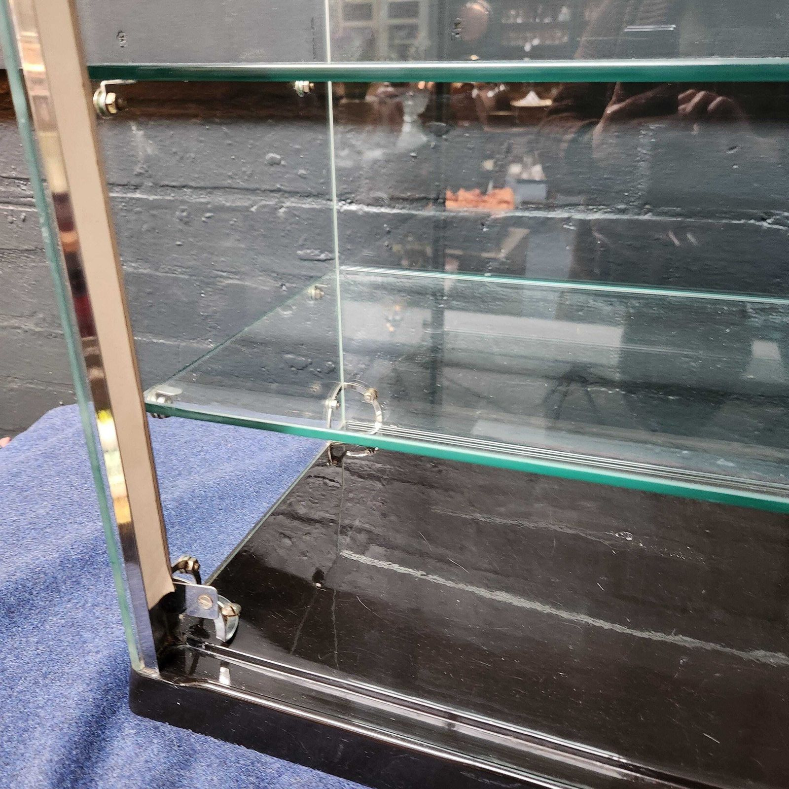Mid 20thc Seal Brand Retail Counter Top Display Cabinet photo buy