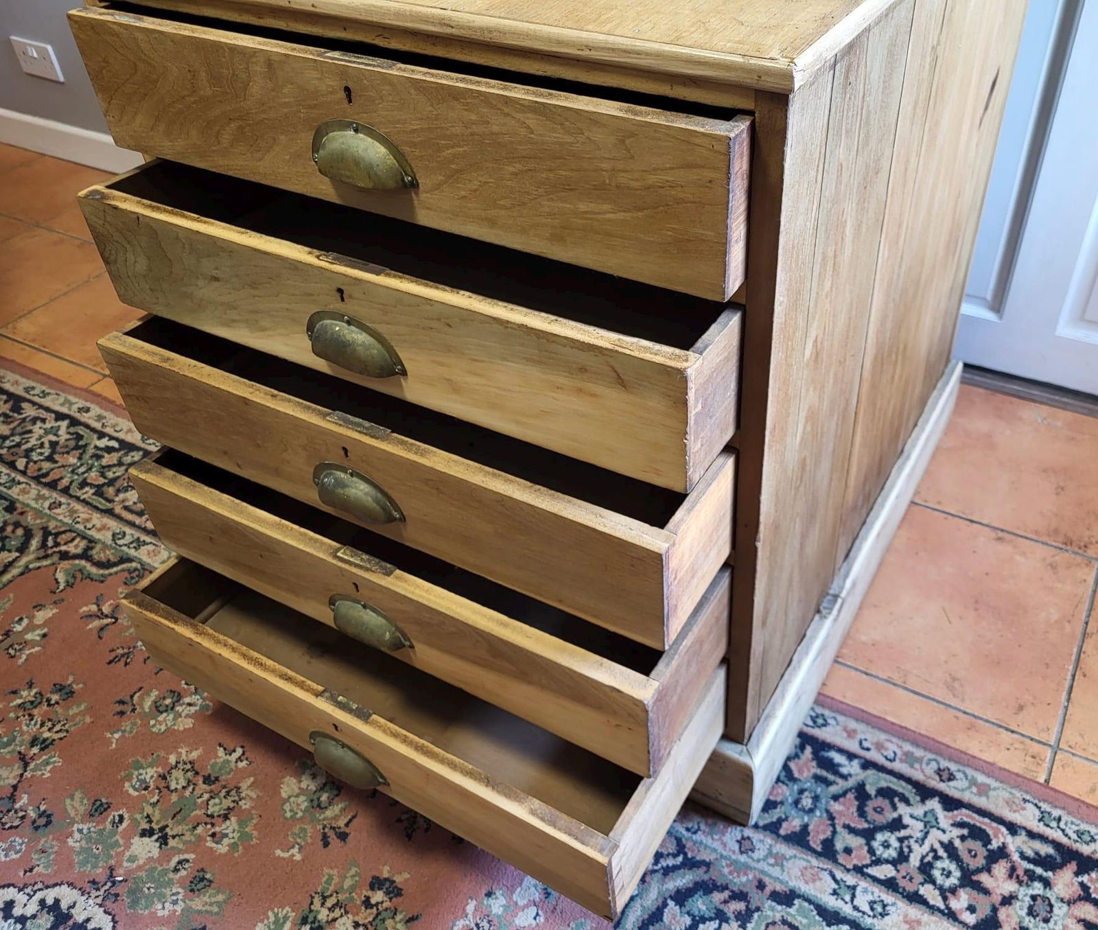 Victorian Five Drawer Collector’s Chest In Oak And Poplar (C.1880) photo furniture