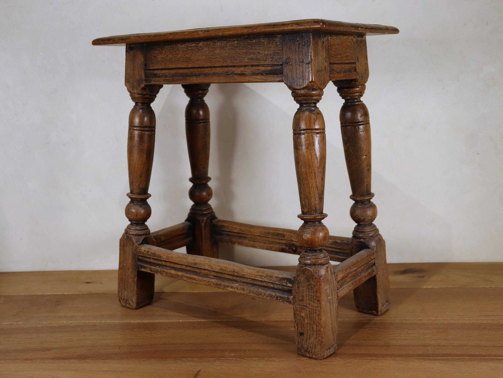 Antique Solid Oak Patinated Joint Stool Bench (St.211)