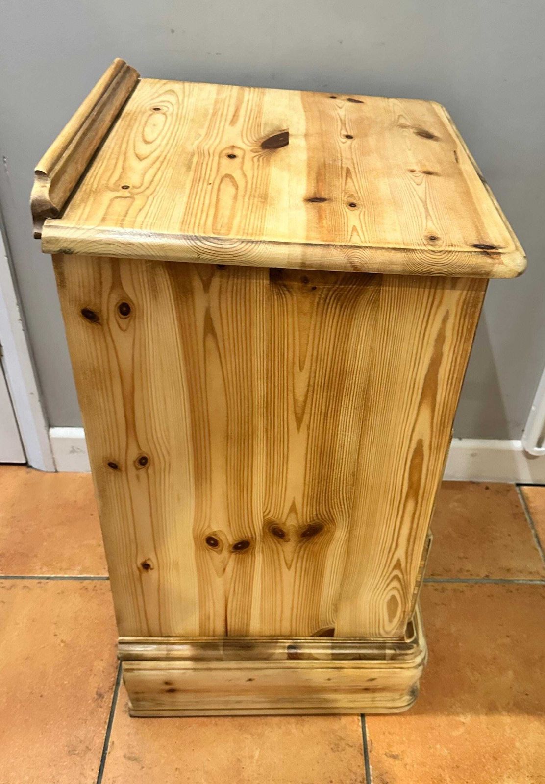 Vintage Natural Stripped Pine 3 Drawer Chest Of Drawers Bedside Table Nightstand photo 150.0