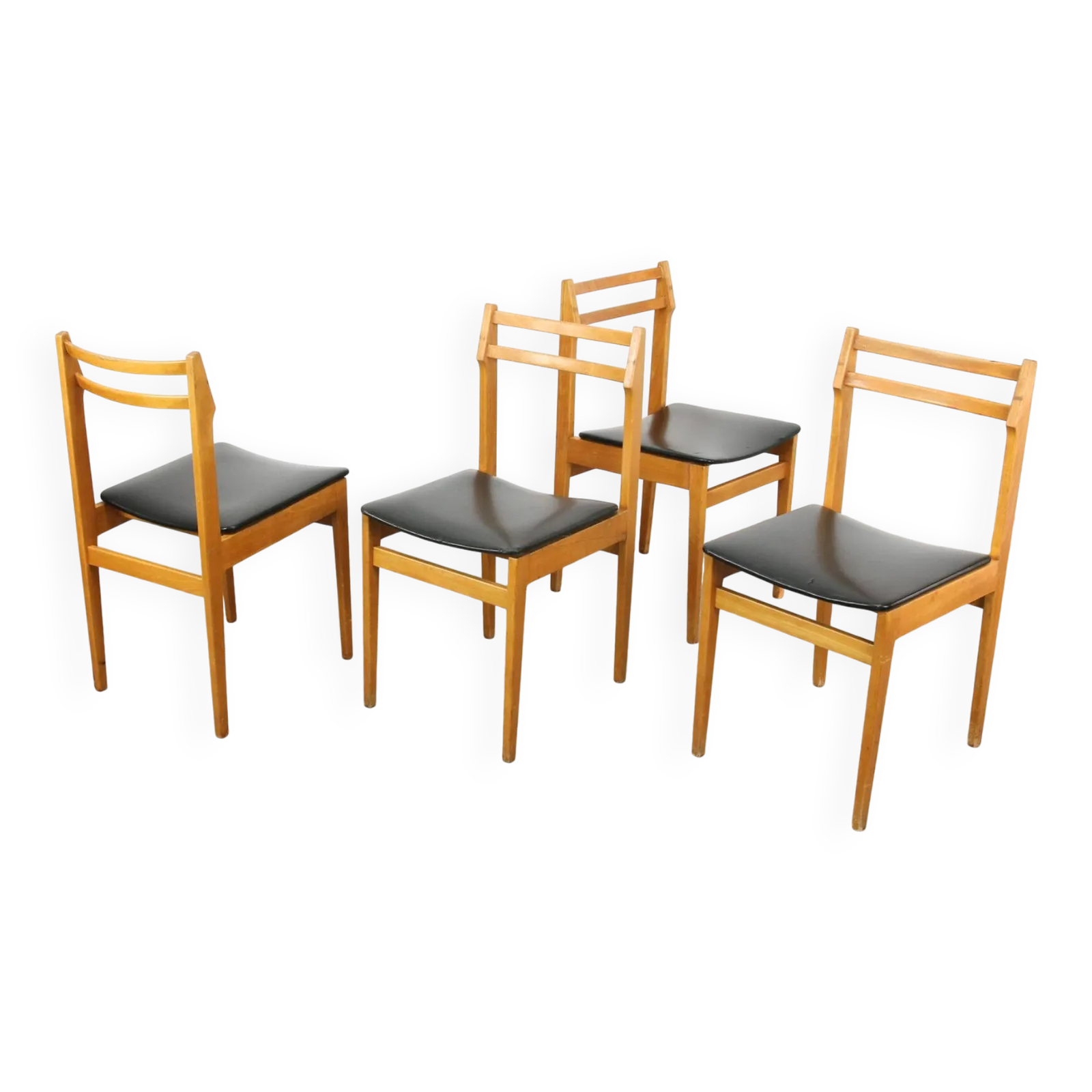 Vintage Chairs In The Style Of Gio Ponti, 1970, Set Of 4