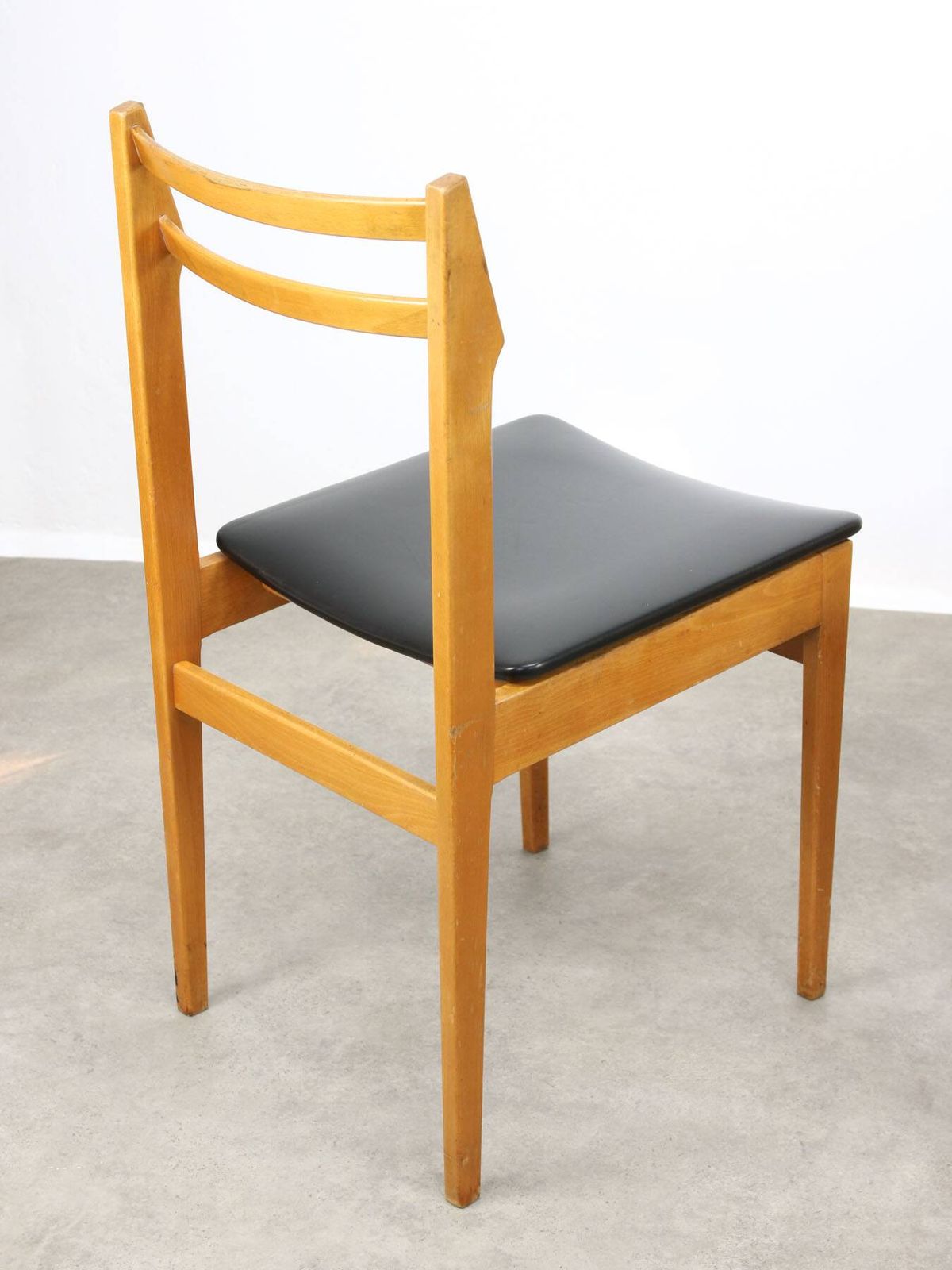 photo buy Vintage Chairs In The Style Of Gio Ponti, 1970, Set Of 4