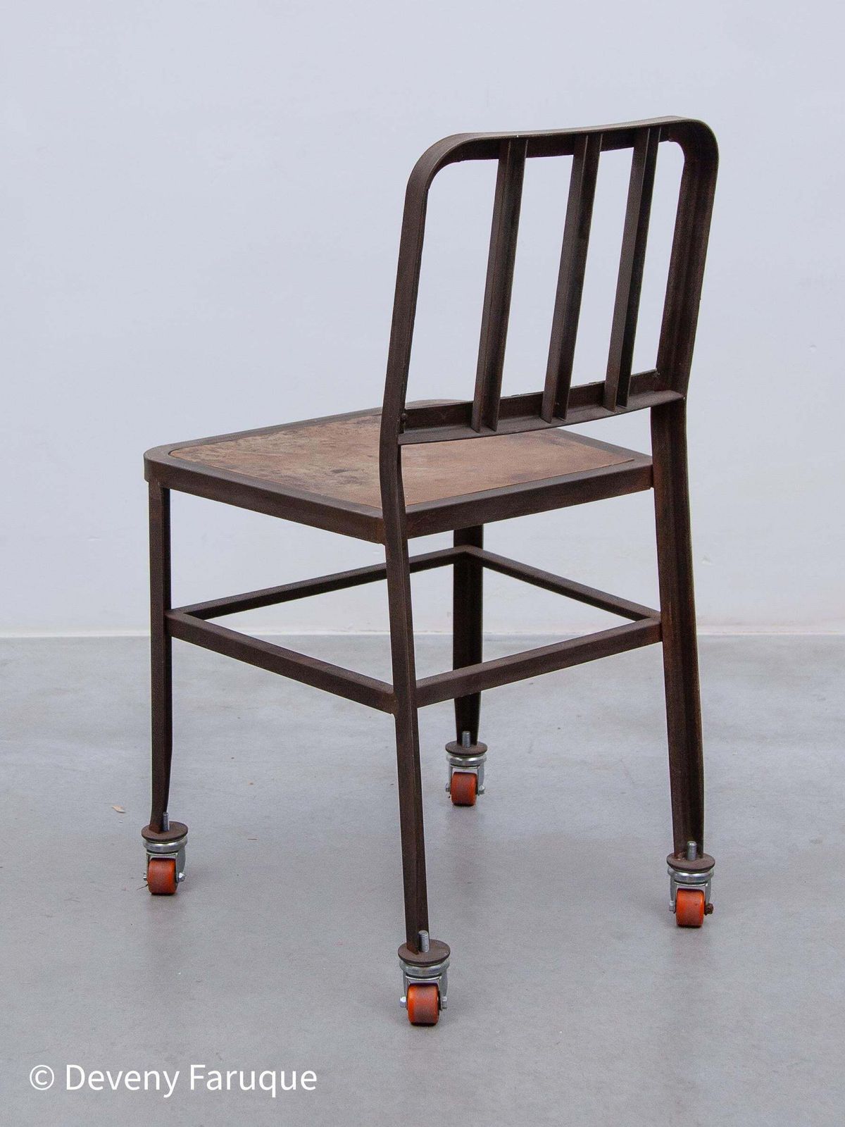Vintage Set Of Six Emeco Navy Industrial Iron Chairs On Wheels With Wooden Seat photo 4564.0