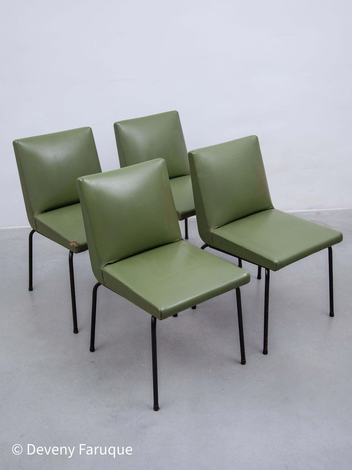 photo buy Set Of Five Dining Room Chairs Designed By Pierre Guariche For Meurop, Belgium