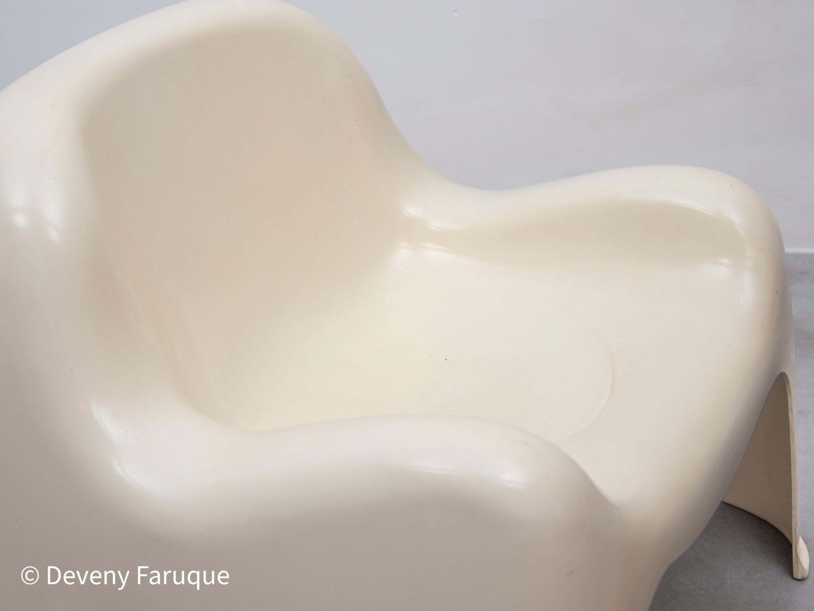 4564.0 Space Age Set Of Two "Toga" Artemide Lounge Chairs Designed By Sergio Mazza photo