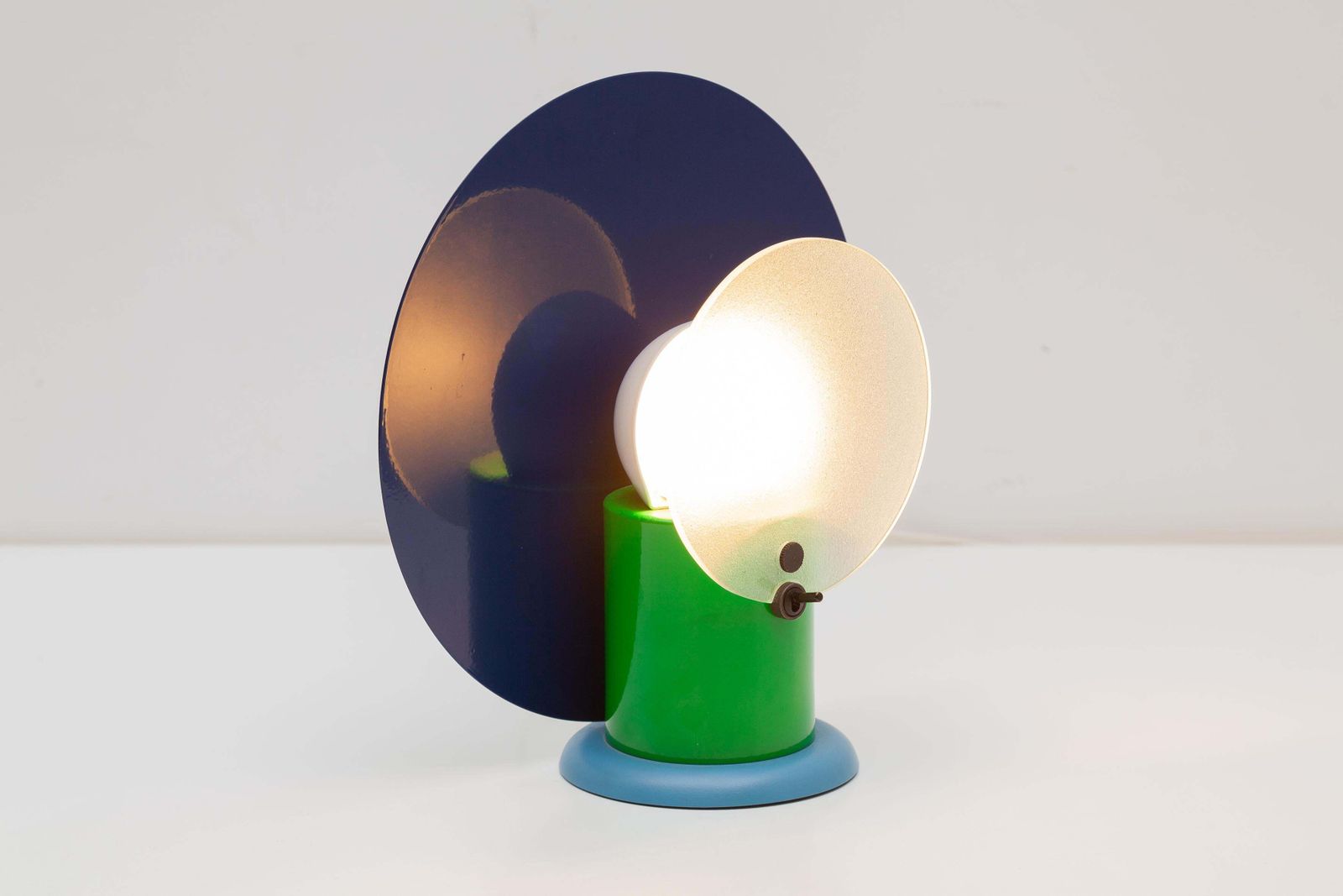 Model 'Round' Desk Lamp By Michel De Lucchi For Bieffeplast, Italy, 1983 photo for sale