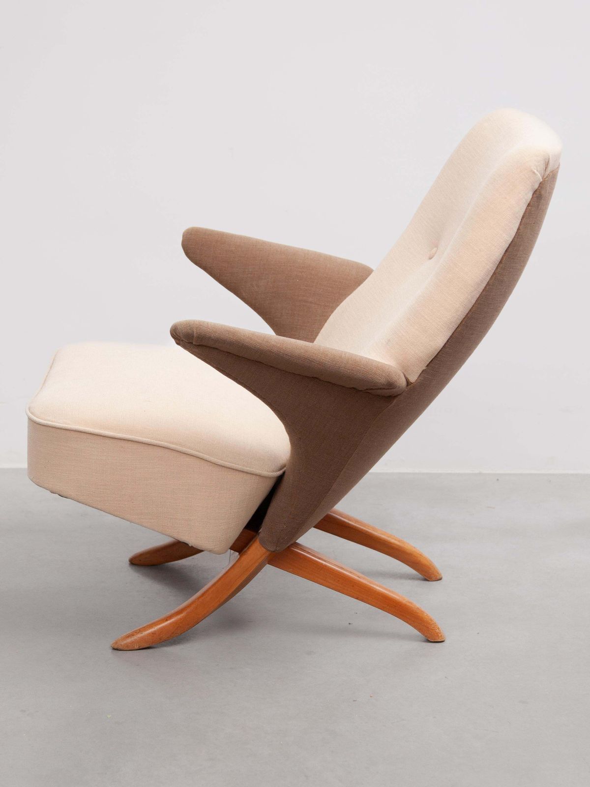 Penguin Lounge Arm Chair By Theo Ruth For Dutch Manufacturer Artifort photo buy