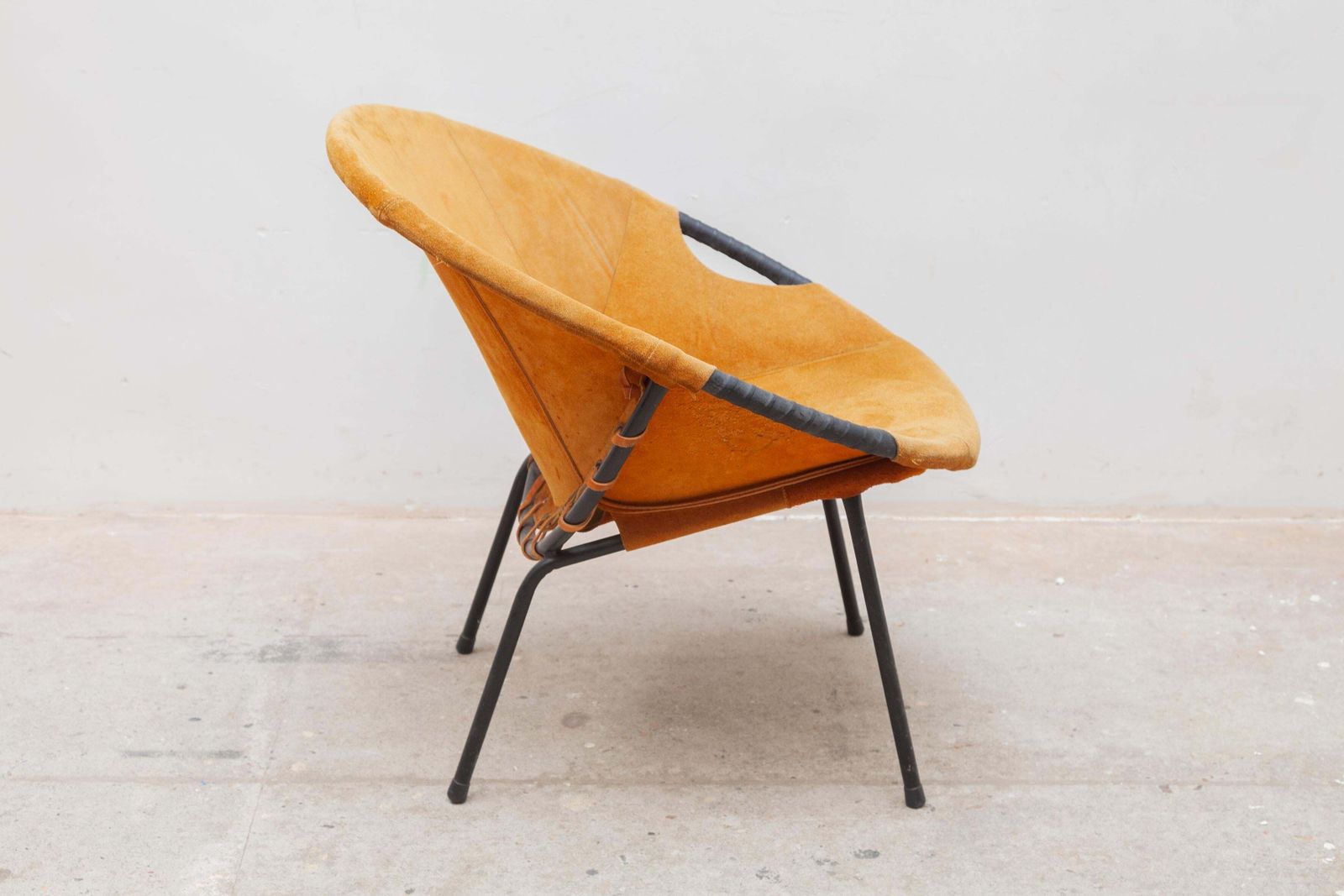 Pair Of Yellow And Red Natural Suede Leather Lounge Fifties Chairs By Hans Olsen photo 2967.0