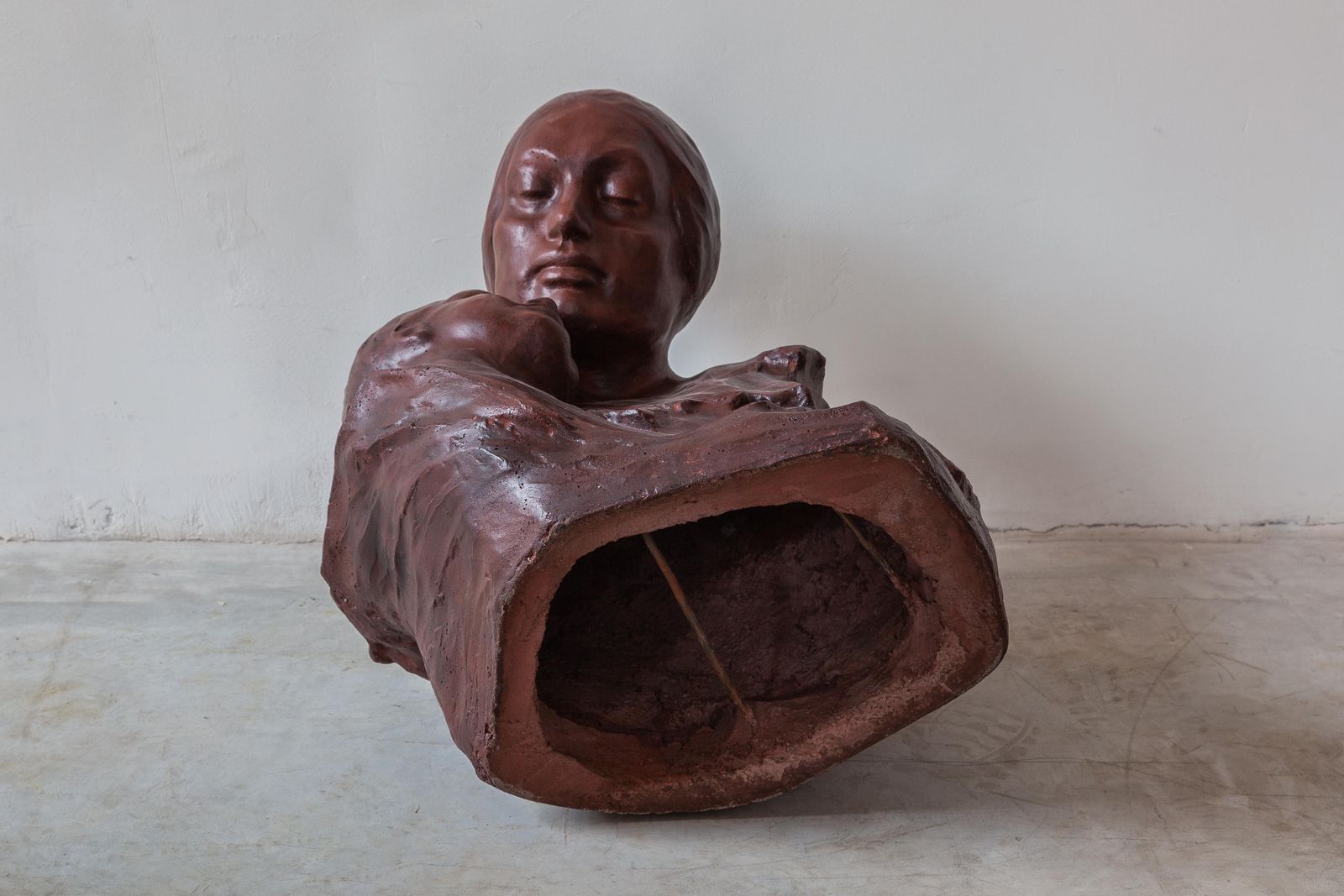 Ceramic Art Deco Buste Mother And Child By Belgium Artist G.Wasterlain photo 2860.0