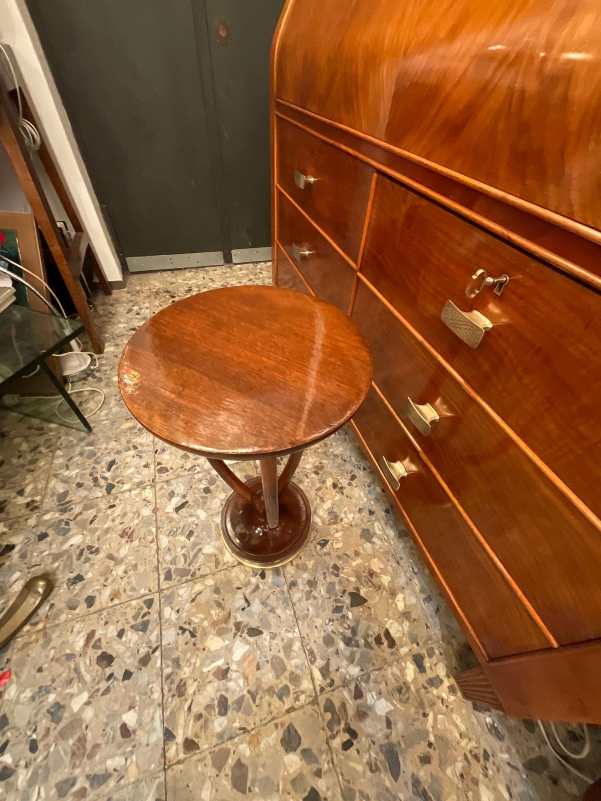 Furniture Gueridón Art Decó   Walnut Wood And Brass Base   Italy 1925 photo