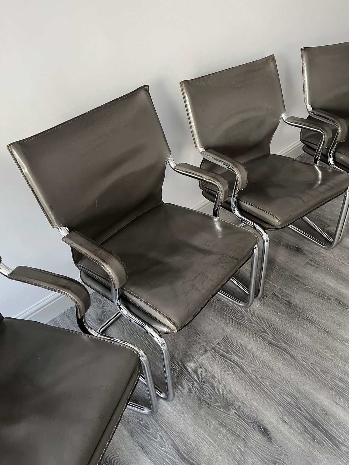 3750.0 Set Of 6 Iconic Uno Chairs In Hand Stitched Heavy Grey Leather On Tubular Chrome Metal Cantilevered Frames. photo