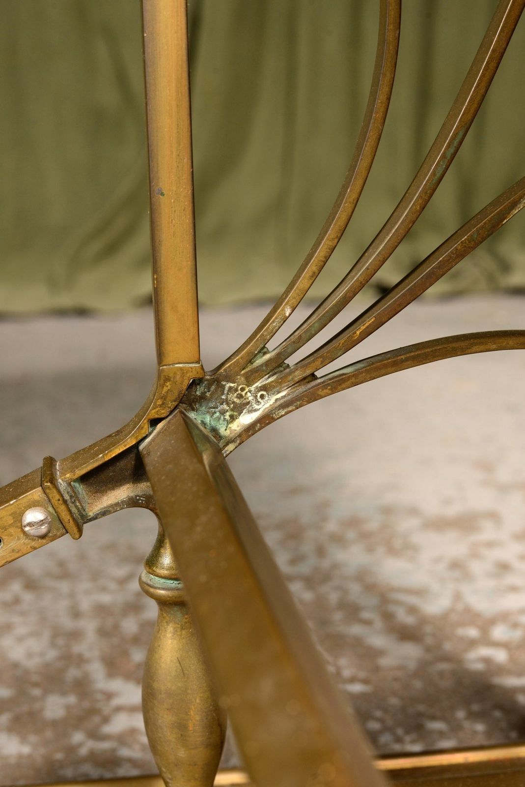 An Edwardian Brass Club Fender By William Tonks & Sons   C.1905 photo vintage