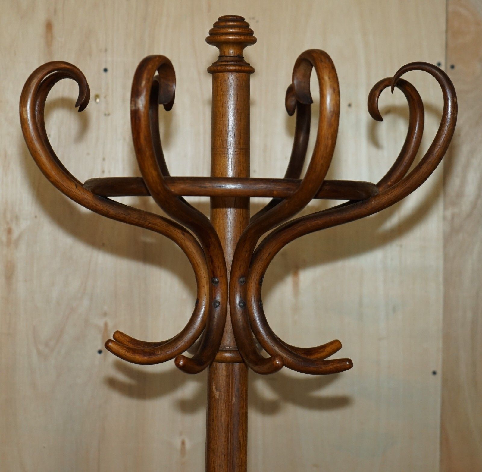 Huge Circa 1900's Thonet Revolving Bentwood Hat Coat & Scarf Floor Standing Rack photo vinterior