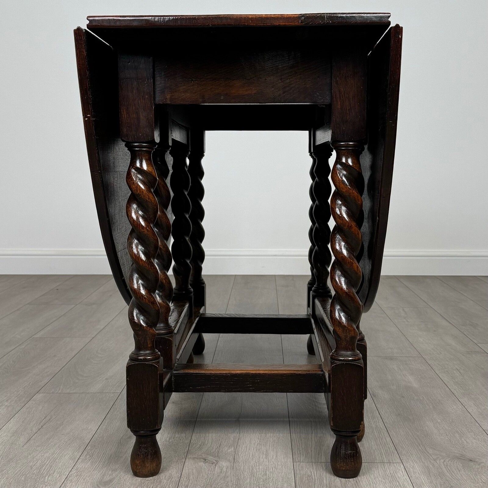 Antique 20th Century Oak Gate Leg Table Of Good Quality photo Furniture