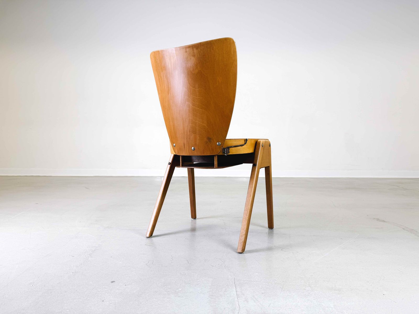 Set Of 4 Mid Century Chairs Kadeder Beech Vintage Stacking Chair photo Furniture