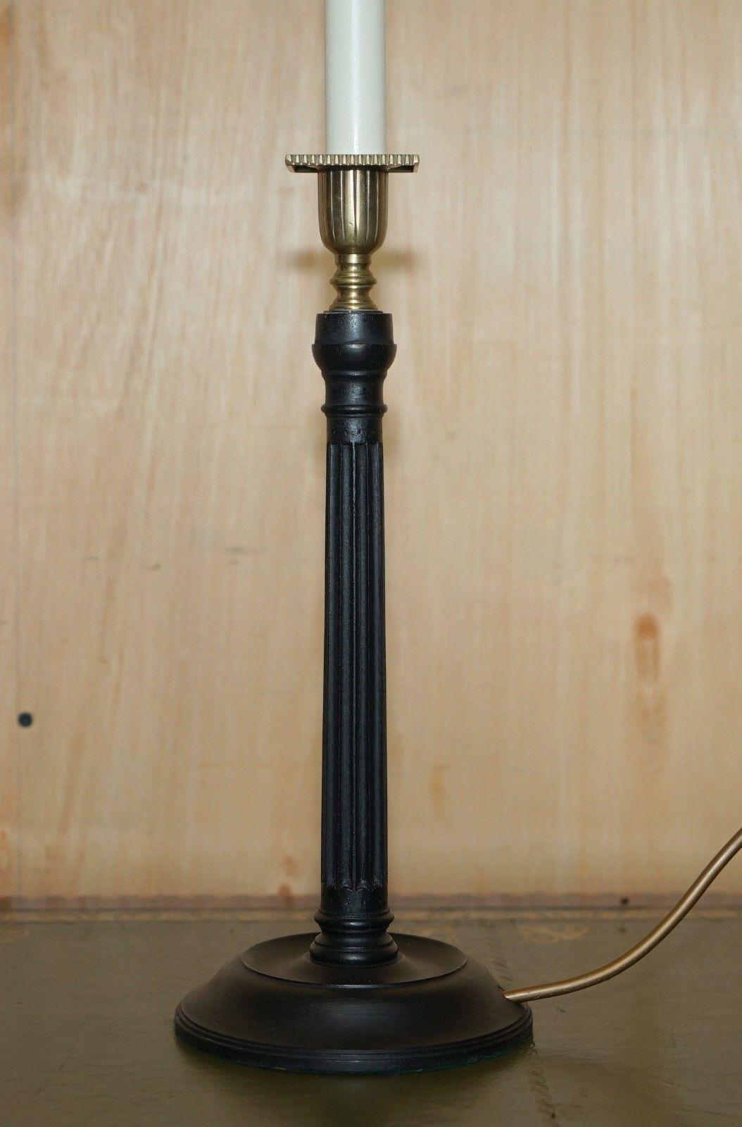 Fine Rrp £1095 Vaughan Fluted Column Candelabra Table Lamp With Bronzed Fittings photo Lighting