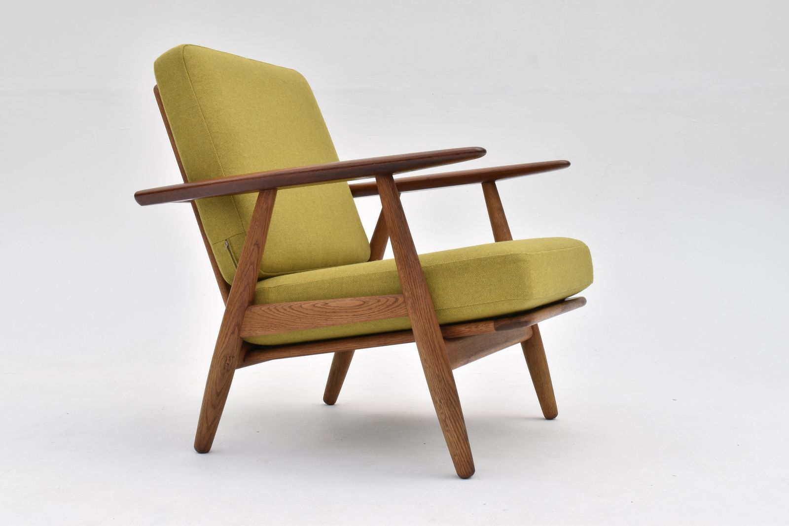 3650.0 Hans Wegner Ge240 Oak & Teak Cigar Chair For Getama photo