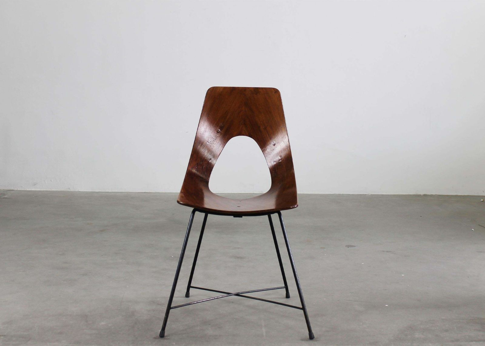Augusto Bozzi Set Of Four Ariston Chairs In Plywood And Metal By Saporiti 1950s photo 3659.0