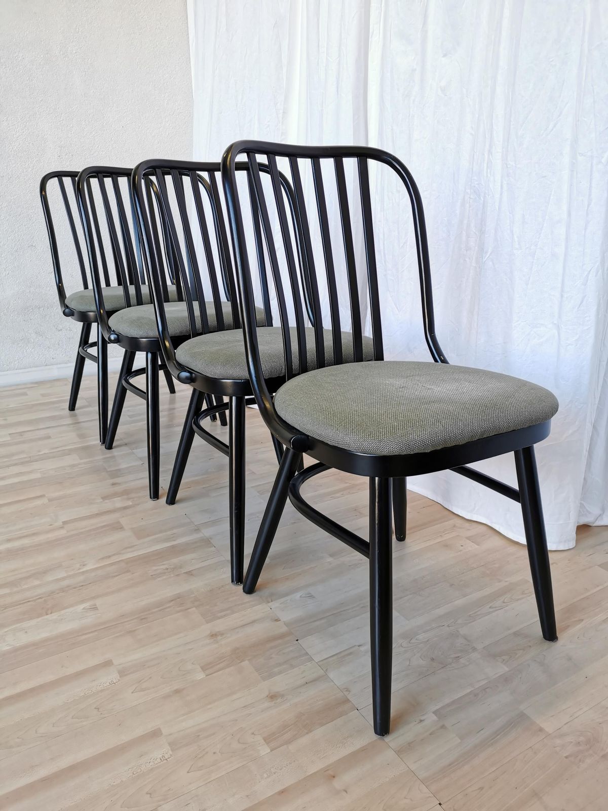Set Of 4 Vintage Wooden Dine Chairs / 1980s Yugoslavia / Made In Ligna Style / Black Bentwood Mid Century Dining Chairs Gray Fabric Seat photo for sale