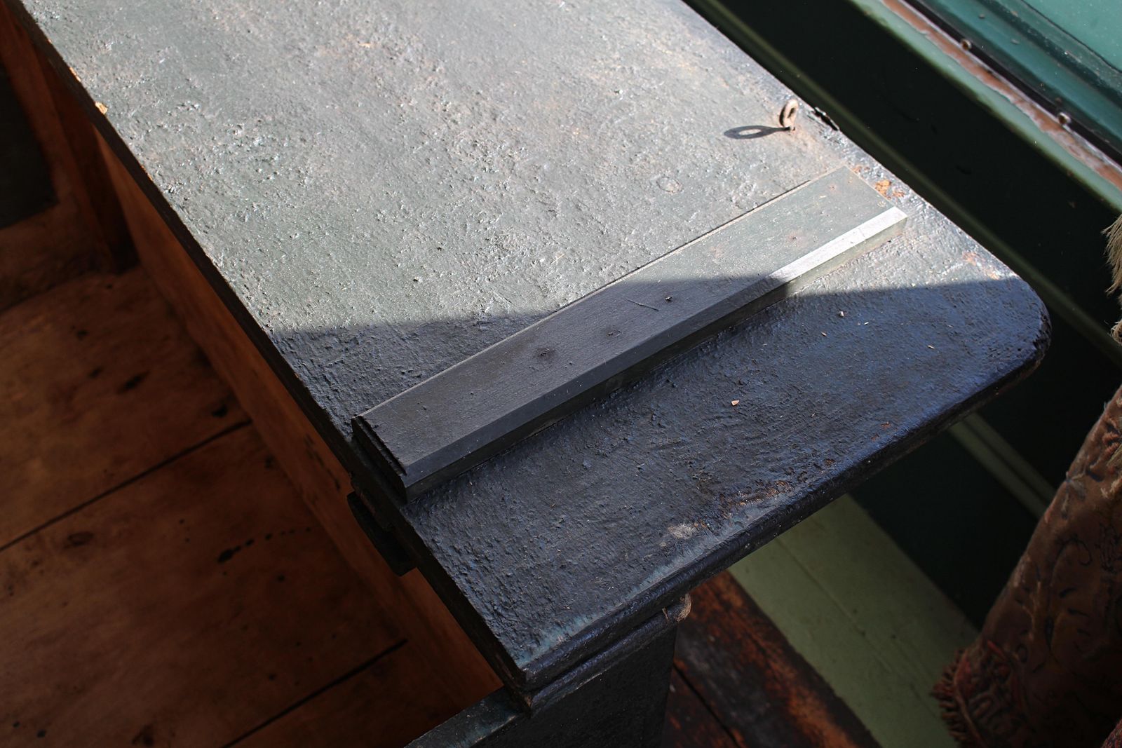 Early 19th C Georgian Original Painted Green Pitch Pine Dog Box Bed Crate photo Furniture