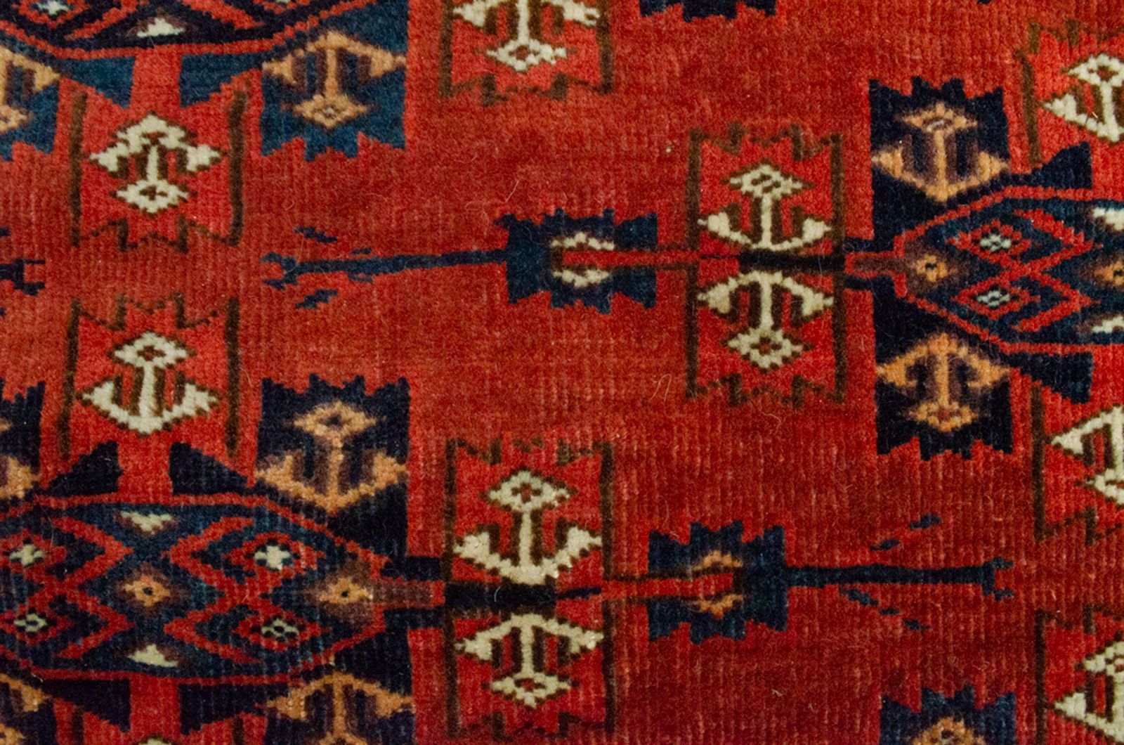 photo furniture Antique Turkmen Yamoud Carpet 293x202cm
