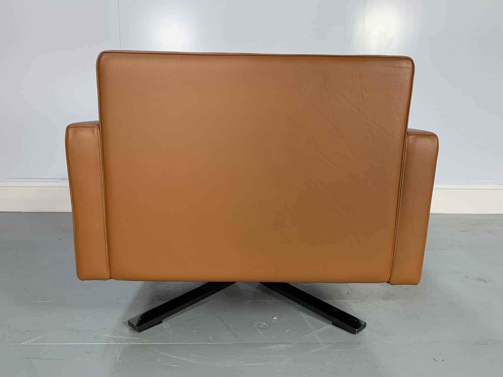 Pair Of Poltrona Frau “Kennedee” Armchairs – In Tan Brown “Pelle Frau Sc” Leather photo vinterior