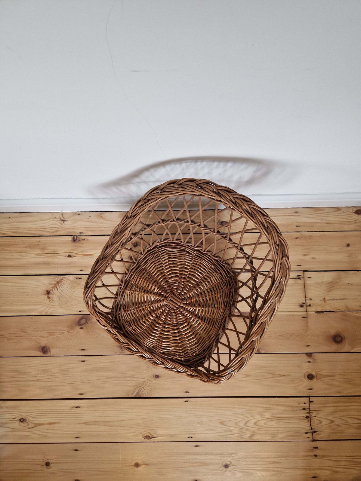 Round Wicker Childs Chair photo 95.0