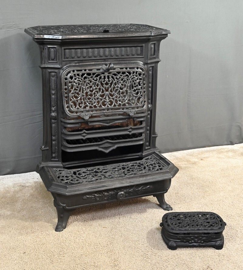 Cast Iron Coal Stove – Early 20th Century photo furniture