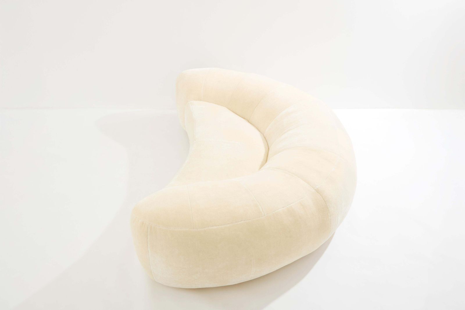 Raphaël Raffel Croissant Sofa In Mohair Velvet 1970s photo Furniture