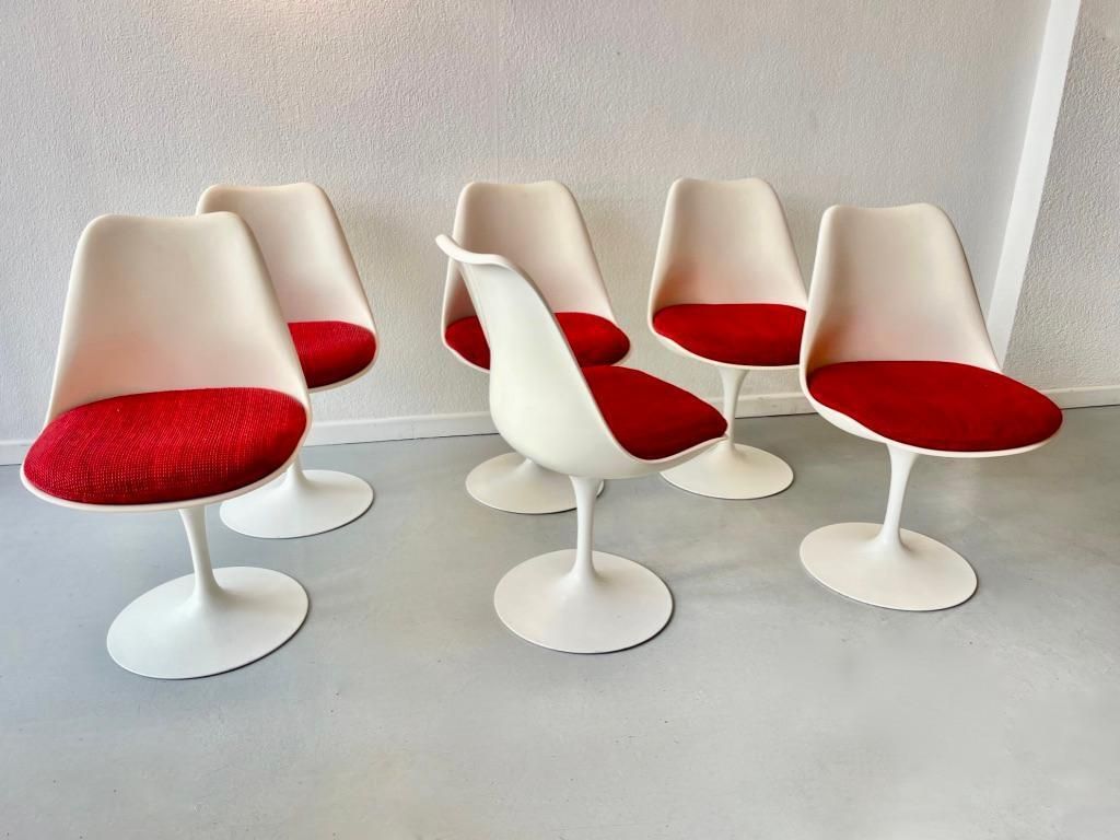 Set Of 6 Tulip Chairs By Eero Saarinen Produced By Knoll International Ca. 1970 photo for sale
