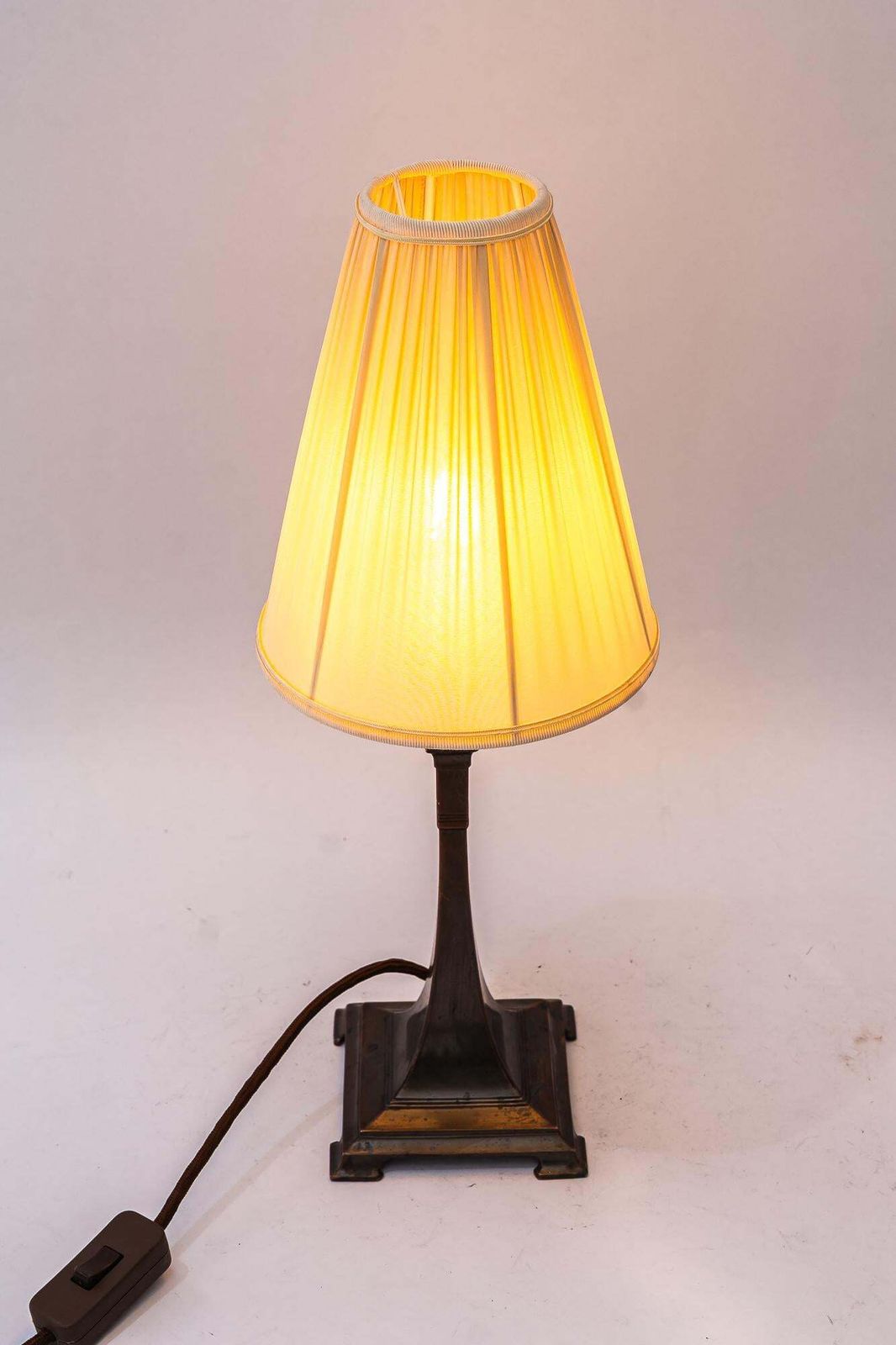 photo vinterior Art Deco Tin Table Lamp With Fabric Shade Vienna Around 1920s