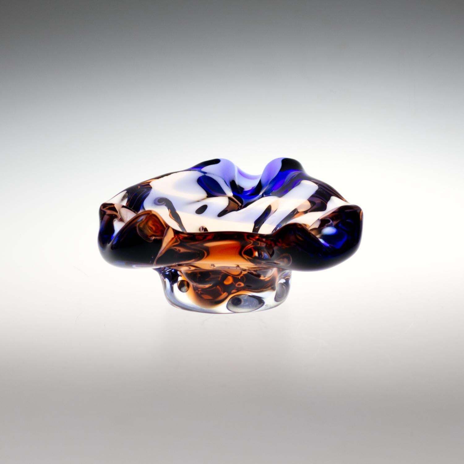 Sommerso Glass Ashtray By František Zemek For Mstisov Glass Union 1960s photo vinterior