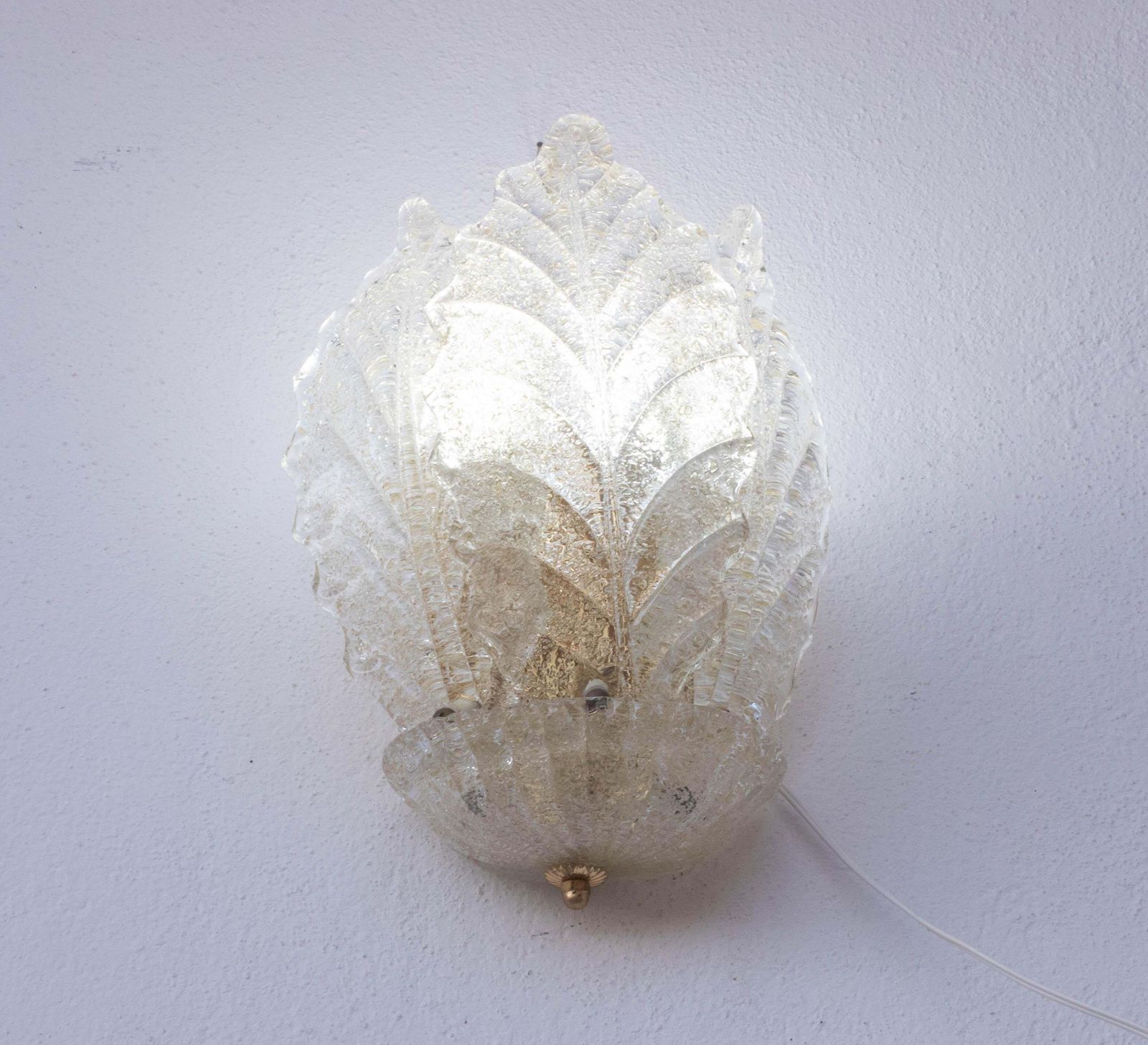 Set Of 2 Portofino, Elegant Murano Wall Light Transparent And Gold Leaves, 1970 photo for sale
