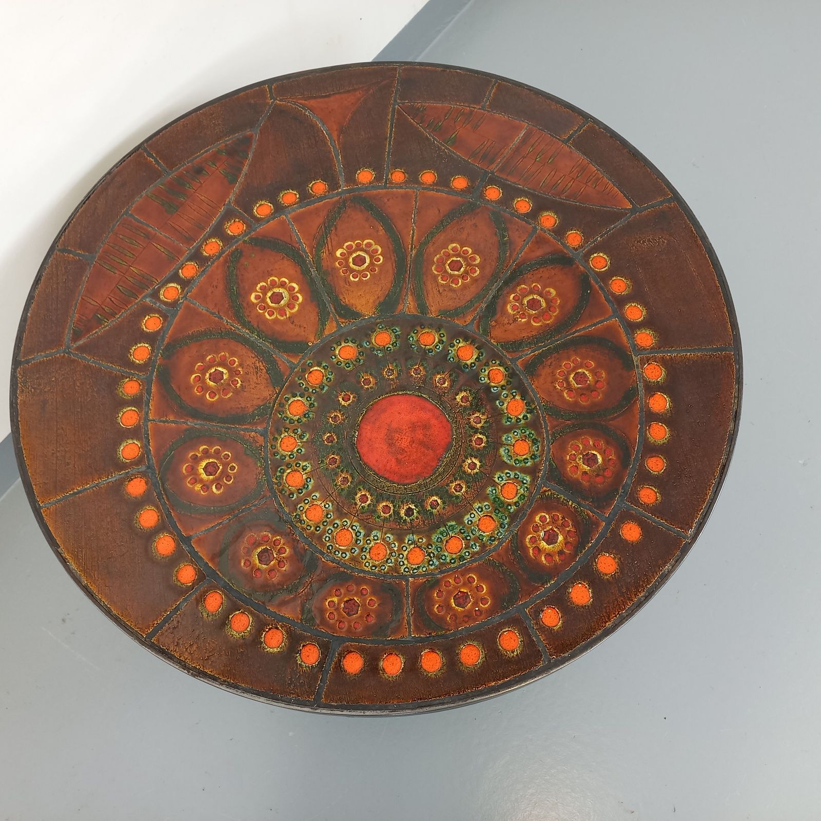 Raymond Corroyez Round Coffee Table In Ceramic And Steel photo 798.0