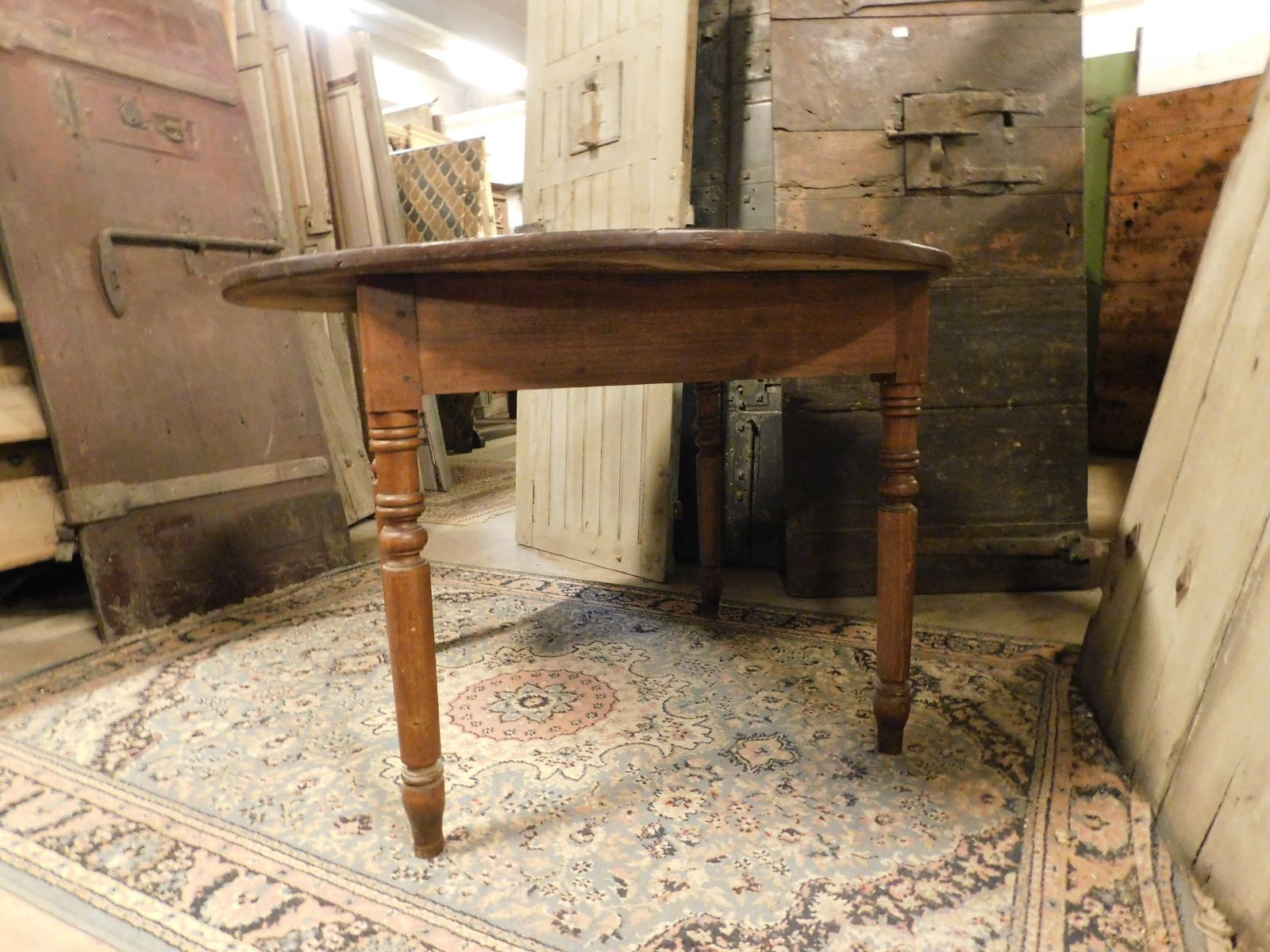 Round Table In Walnut And Beech Wood, Carved Legs, Italy photo vinterior