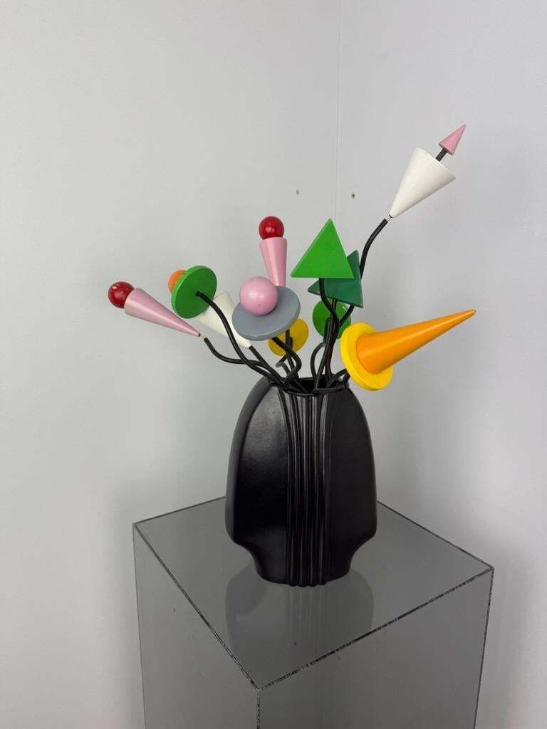 Memphis Style Flowers Bouquet Ettore Sottsass   Italy photo buy