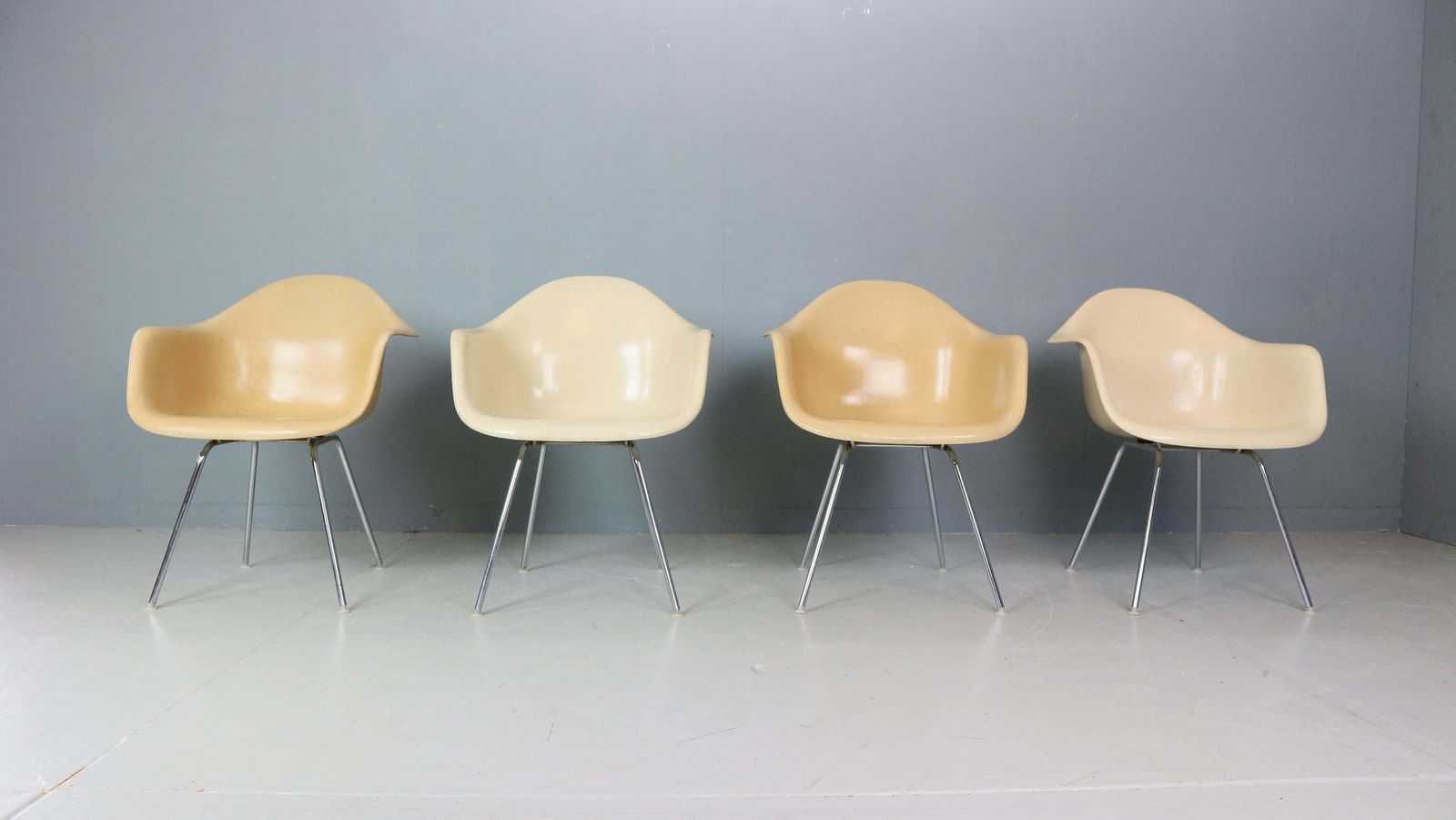 Charles & Ray Eames Set Of 4 Off White "H Base" Chairs For Herman Miller, 1960 photo furniture