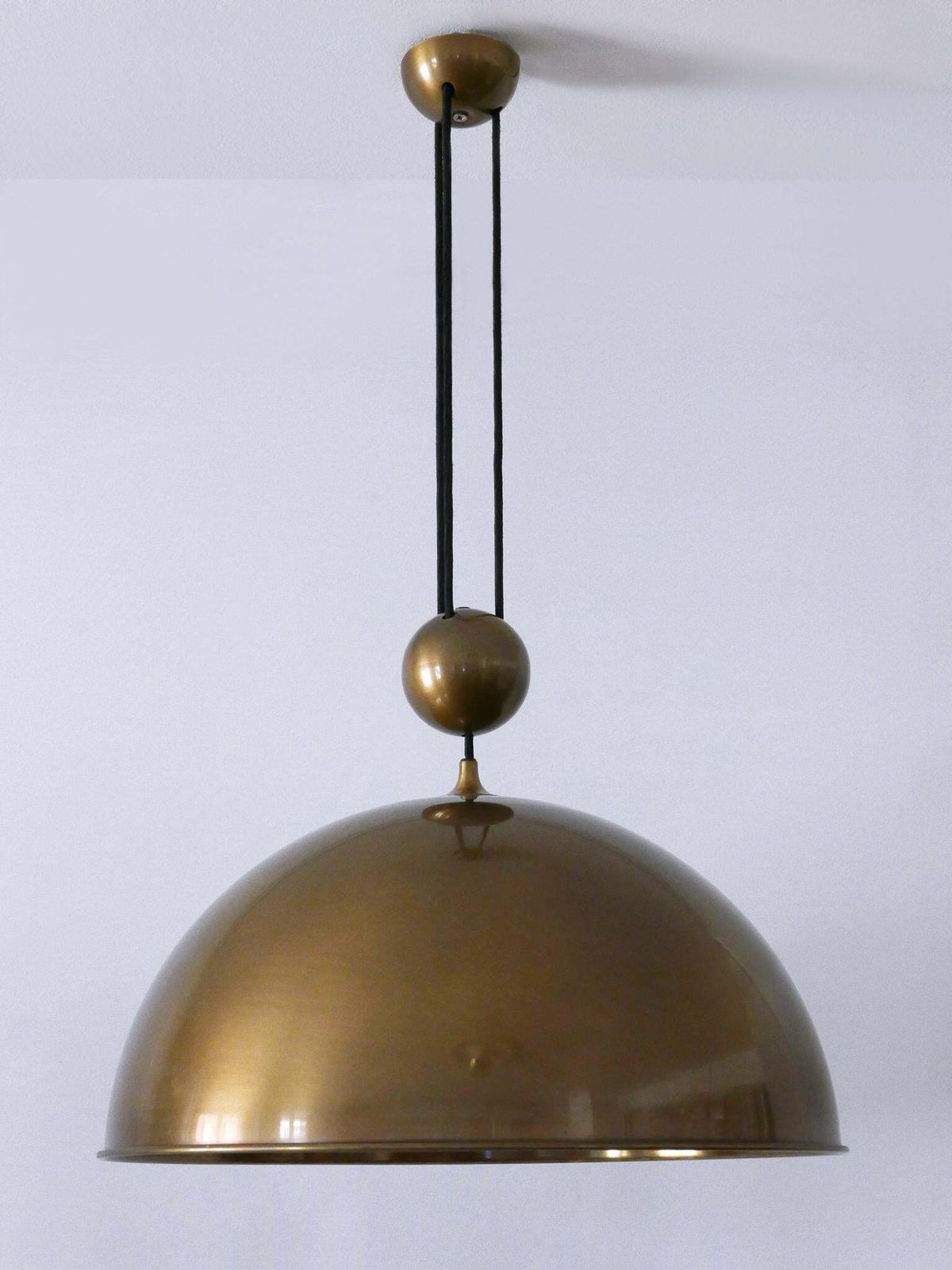 Large & Elegant Mid Century Counterweight Brass Pendant Lamp By Florian Schulz photo Lighting