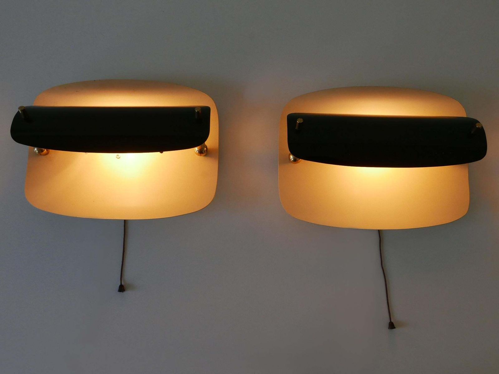 photo vinterior Set Of Two Rare & Elegant Mid Century Modern Sconces Or Wall Lamps Germany 1960s